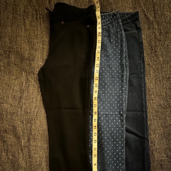 Hue Leggings in Black, Navy, Blue Dots, Olive Green and Black Corduroy, Size M. - Picture 10 of 16